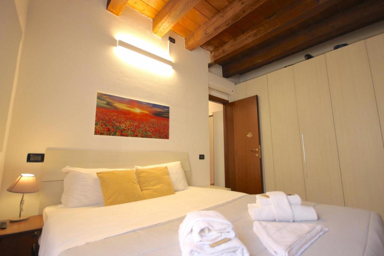 Case Vr Holiday Casa Di Mezzo Верона Экстерьер фото